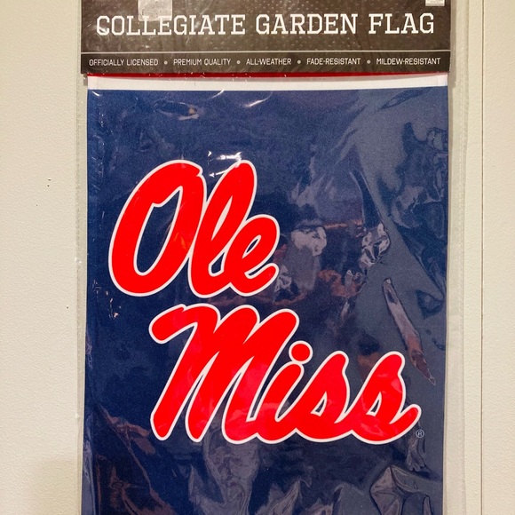 Ole Miss Official Licensed Collegiate Garden Flag - Picture 1 of 2
